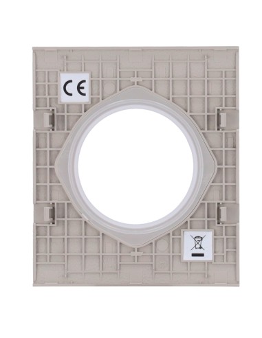 TAPA CENTRAL PARA ENCHUFE BÁSICO TIPO F - COMPATIBLE CON AJ-OUTLETCORE-BASIC - PROTECCIÓN CONTRA POLVO, SALPICADURAS, OBJETOS -