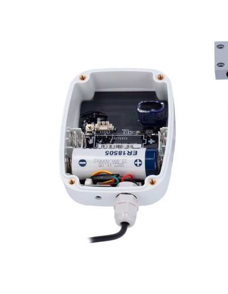 CONTACTO MAGNÉTICO LORAWAN - HASTA 15KM DE ALCANCE CON VISIÓN DIRECTA - LONGITUD DE 1.5M DE CABLE - CONFIGURACIÓN VÍA NFC Y APP