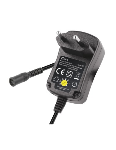 ALIMENTADOR REGULABLE MANUAL 3..12VCC/7W ALM066
