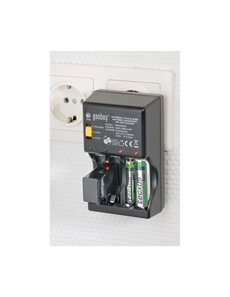 CARGADOR DE BATERIAS AA/AAA/9V NI-CD/NI-