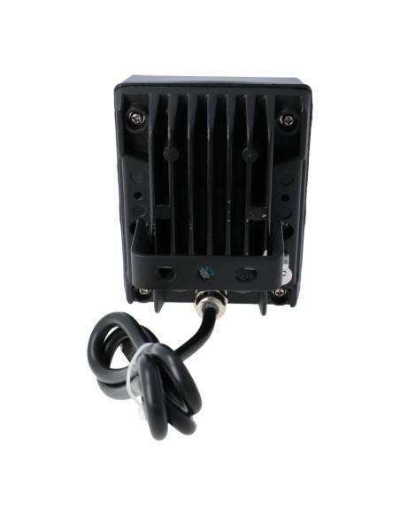 FOCO INFRARROJO DE ALCANCE 50M - ILUMINACIÓN POR LEDS DE 850 NM - 6 LÁMPARAS LED CERÁMICAS SMT - APERTURA DEL HAZ 60° - ACTIVADO